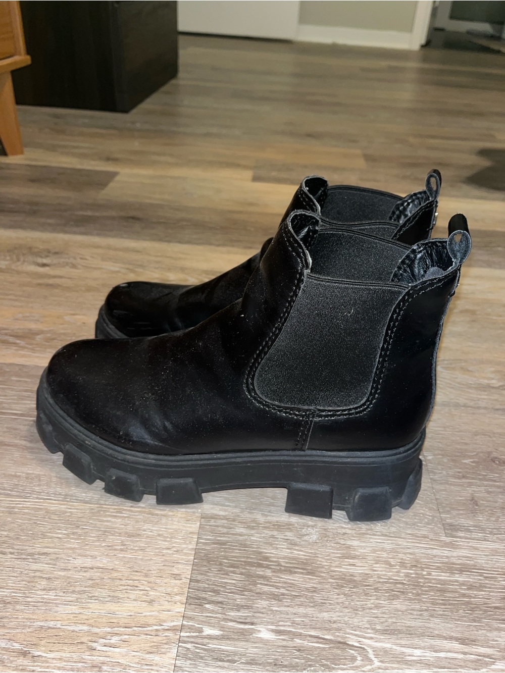 Circus by Sam Edelman Black Chelsea Lug Sole Boots